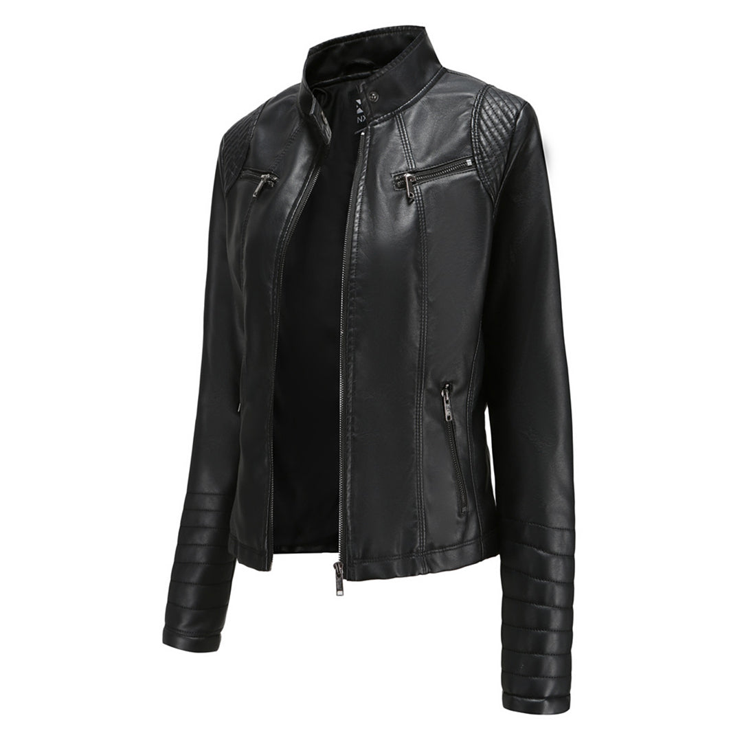 Noa | Stijlvolle leren jas in de kleur Zwart voor dames in stijl ideaal voor de herfst.