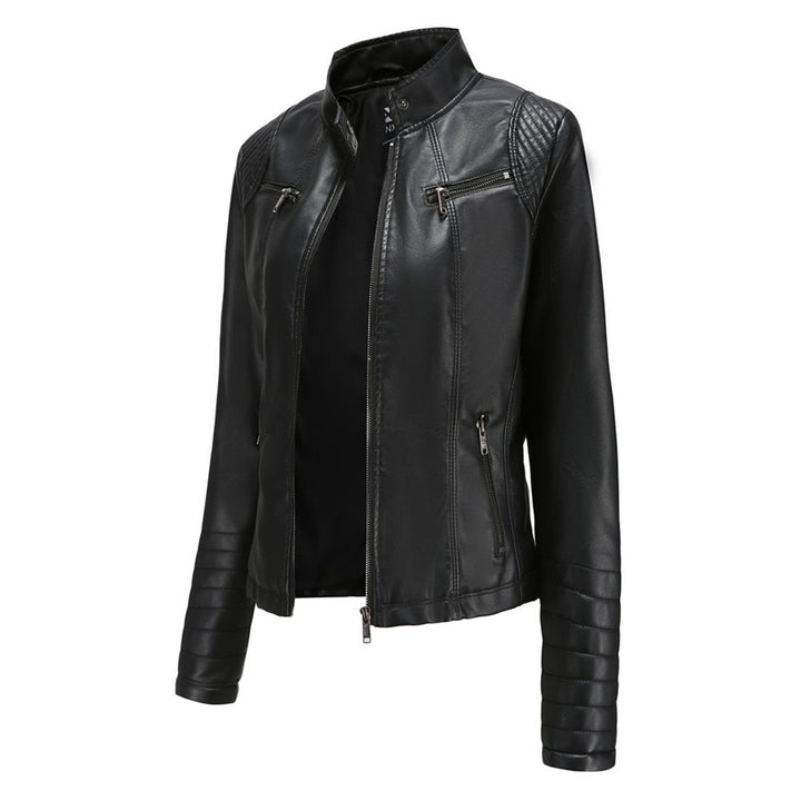 Noa | Stijlvolle leren jas in de kleur Zwart voor dames in stijl ideaal voor de herfst.