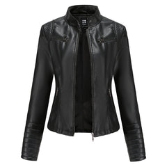 Noa | Stijlvolle leren jas in de kleur Zwart voor dames in stijl ideaal voor de herfst.