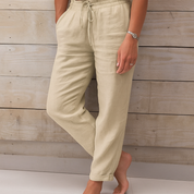 Luxe linnen damesbroek - ideaal voor een trendy en comfortabele look. Gemaakt van hoogwaardige linnen stof met een moderne snit voor tijdloze elegantie.