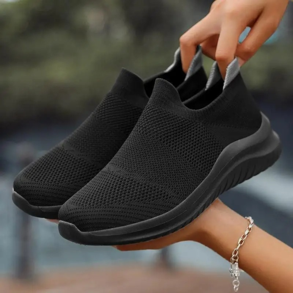 Orthopedische Comfortabele loafers in de kleur Zwart voor dames in Smart-casual stijl geschikt voor alle seizoenen.