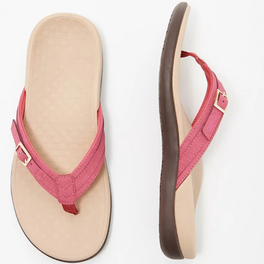 Orthopedische teenslippers met voetboogsteun in de kleur 35 voor dames in Beach stijl ideaal voor de zomer.