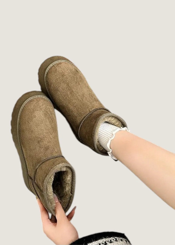 Winter boots met cushioned interior