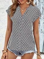 Patricia- Stralende Damesblouse in de kleur Wit voor dames in stijl ideaal voor de lente.