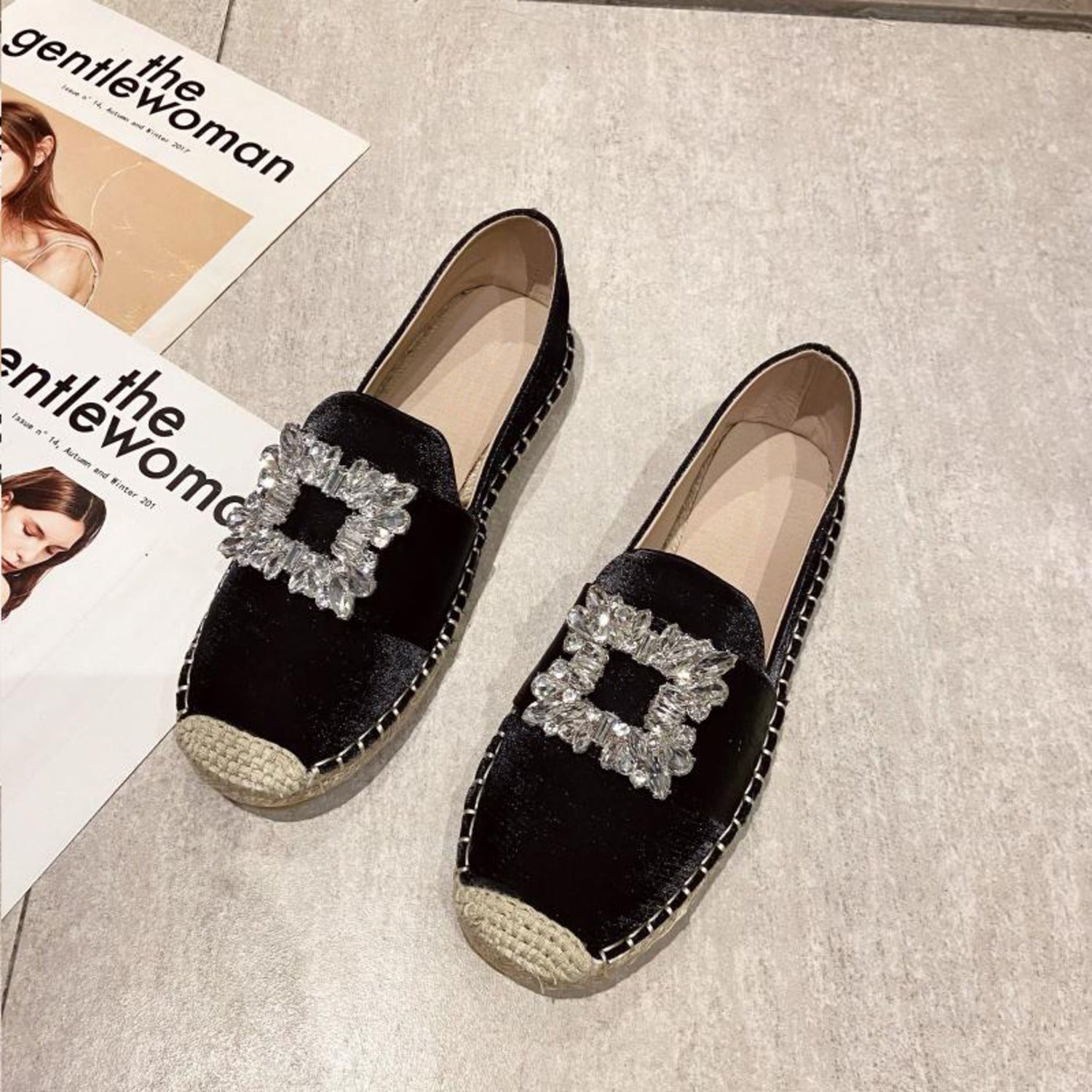 Pepa | Canvas espadrilles met kristallen embleem in de kleur Zwart voor dames in Beach stijl ideaal voor de zomer.