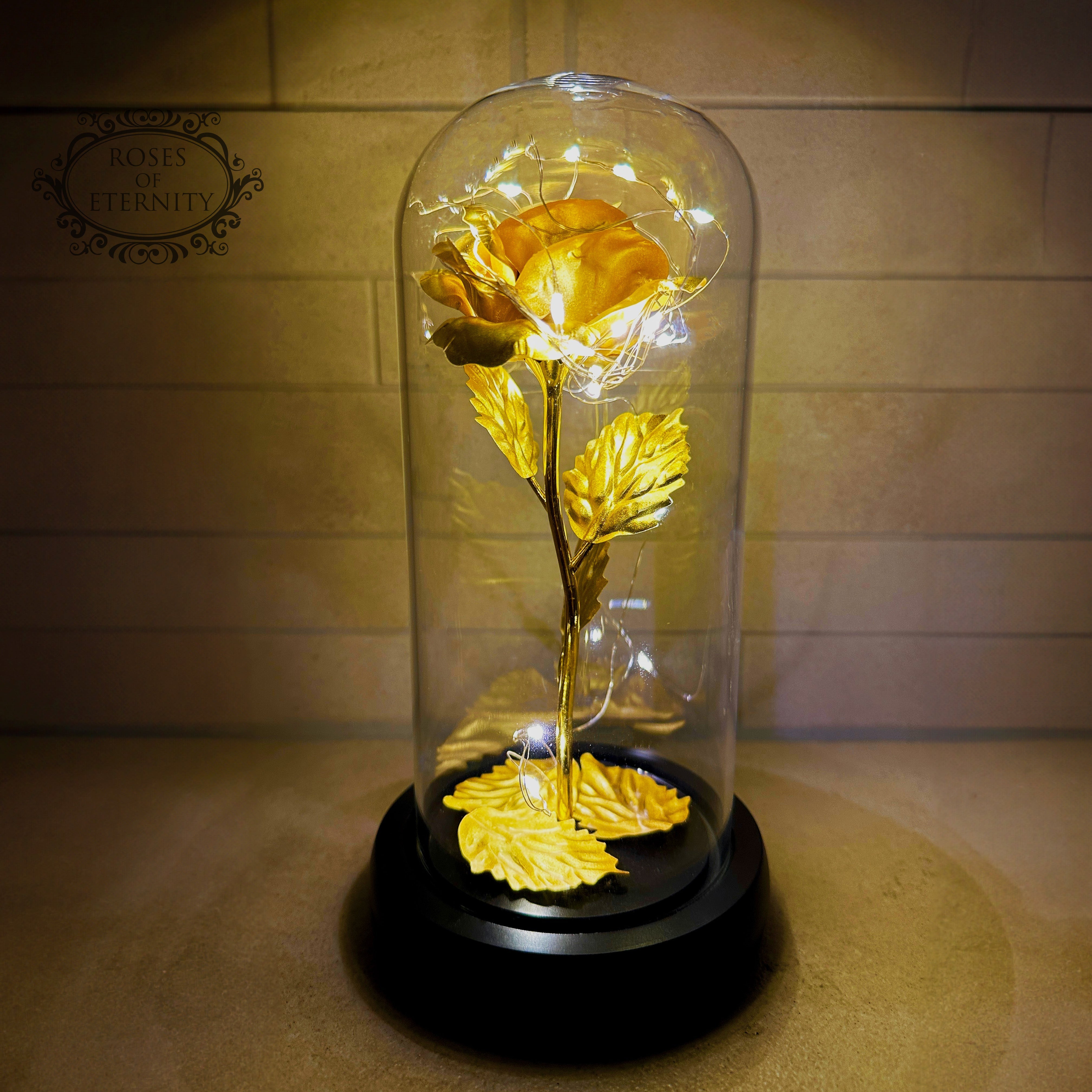 Rose | Golden color rose in glass
