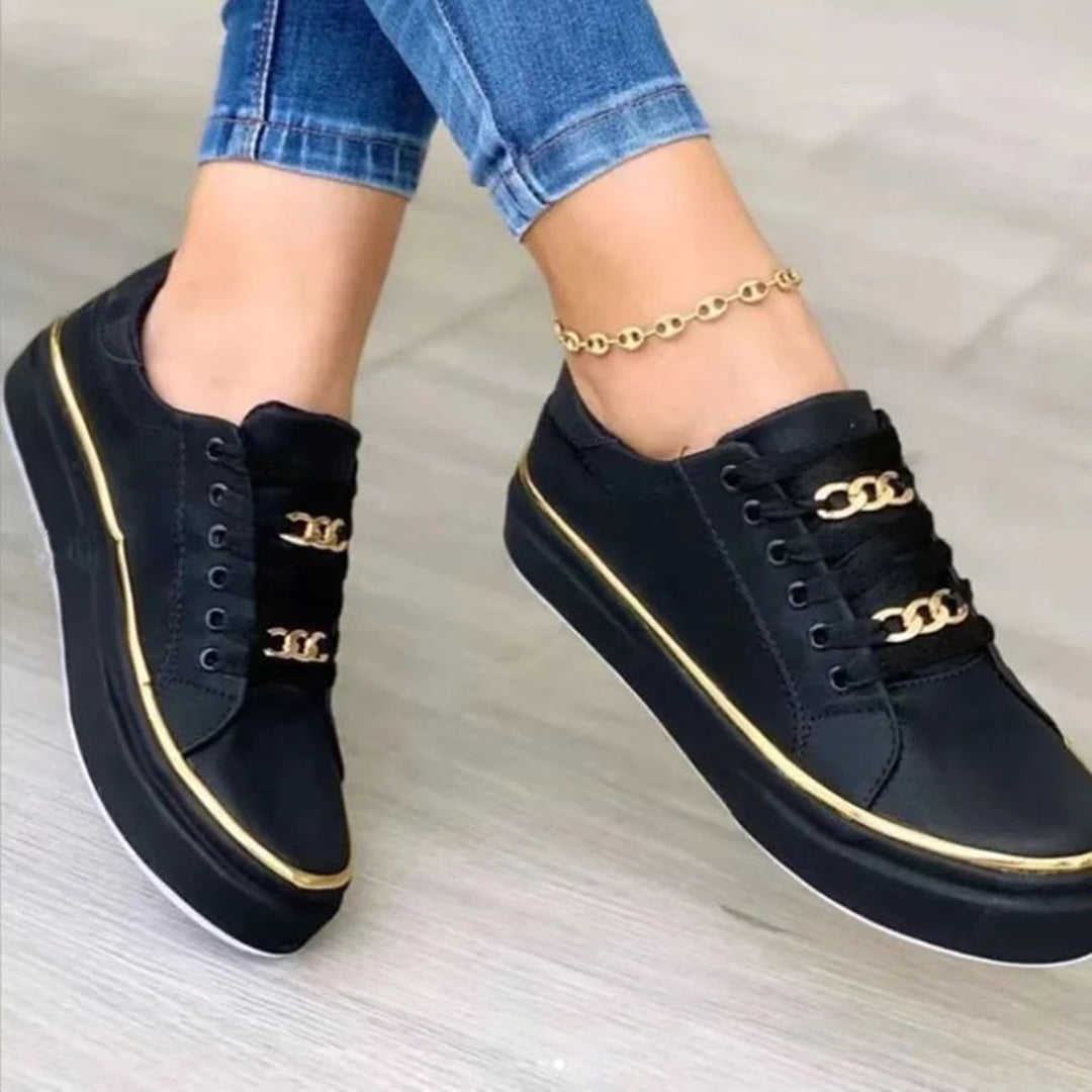 Roos | Stijlvolle Damesschoenen in de kleur Wit voor dames in stijl ideaal voor de herfst.
