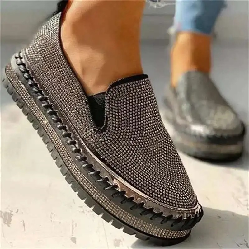 Rosan | Comfy glitter loafers voor dames in de kleur Zwart voor dames in Party stijl geschikt voor alle seizoenen.