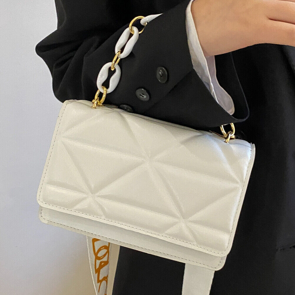 Savannah Gewatteerde Handtas | Stijlvol & trendy in de kleur Bruin voor dames in stijl geschikt voor alle seizoenen.