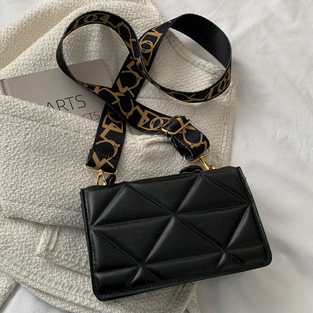 Savannah Gewatteerde Handtas | Stijlvol & trendy in de kleur Bruin voor dames in stijl geschikt voor alle seizoenen.