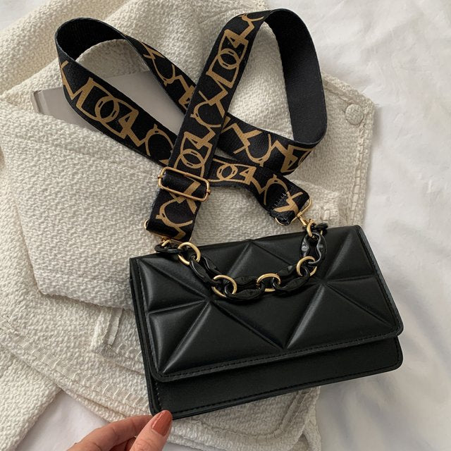 Savannah Gewatteerde Handtas | Stijlvol & trendy in de kleur Bruin voor dames in stijl geschikt voor alle seizoenen.