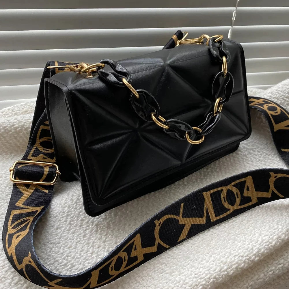 Savannah Gewatteerde Handtas | Stijlvol & trendy in de kleur Bruin voor dames in stijl geschikt voor alle seizoenen.