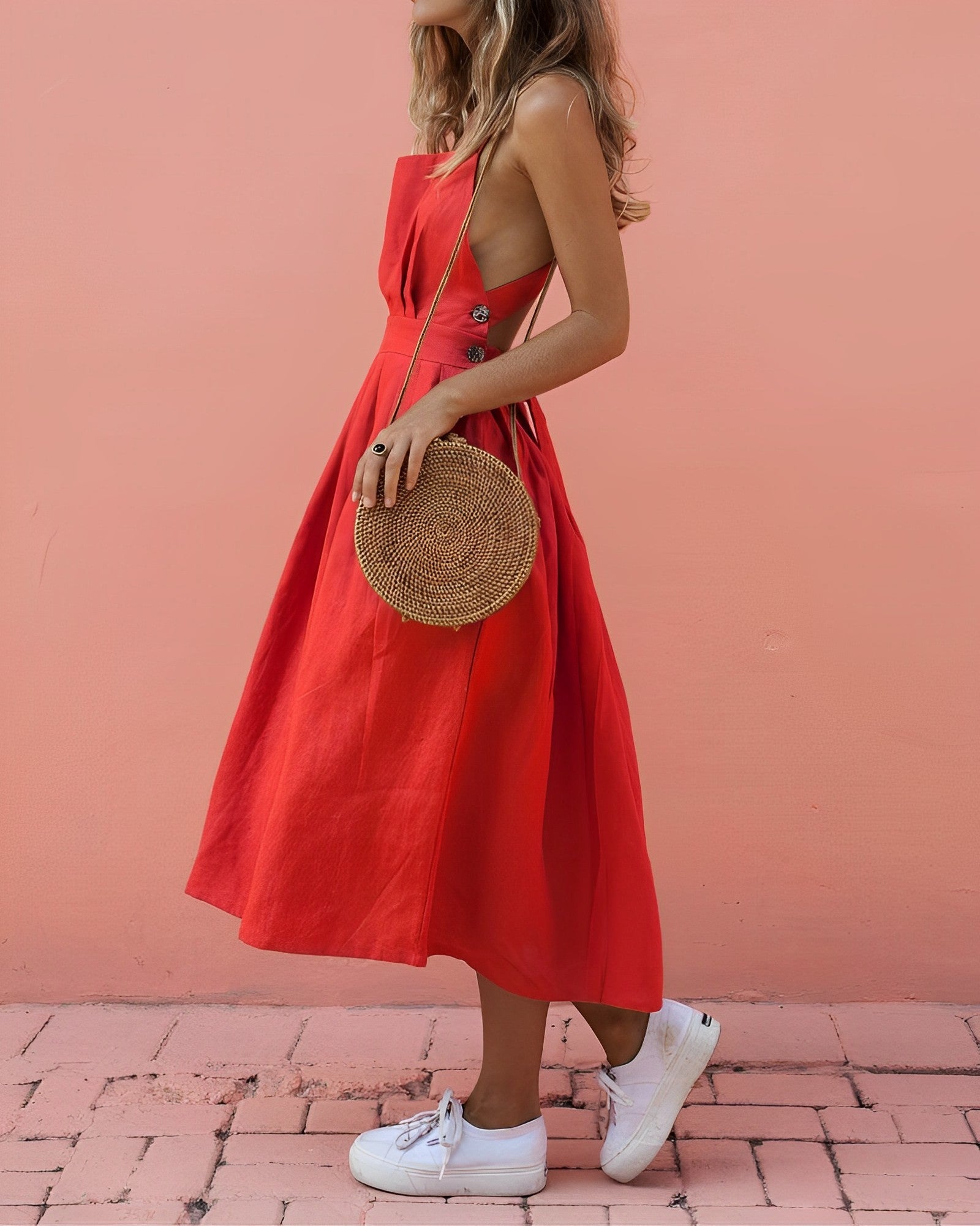Senna | Zomerse halterjurk in de kleur Rood voor dames in stijl ideaal voor de zomer.