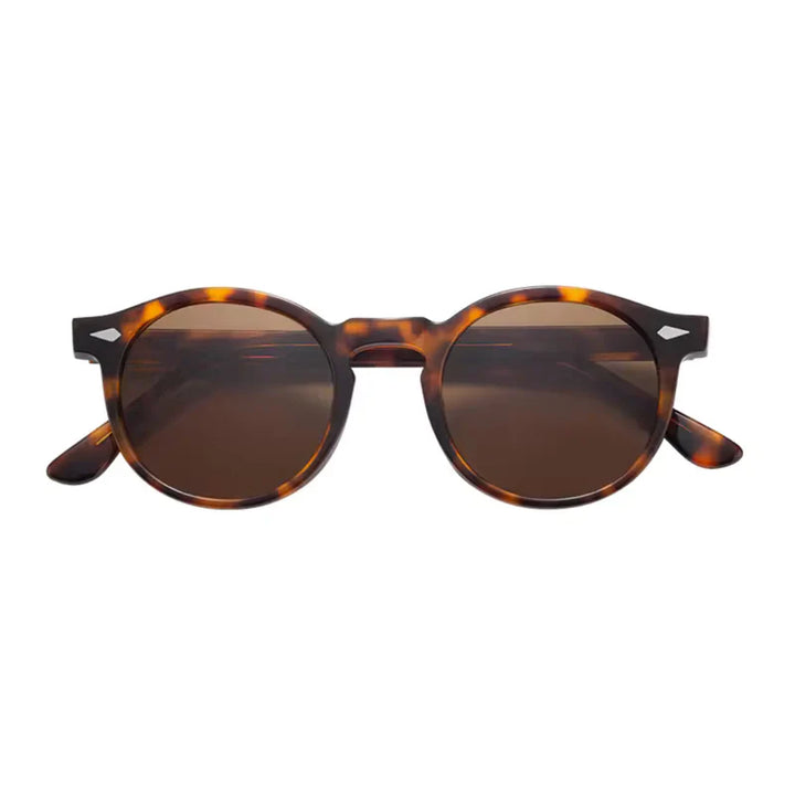 Sep | Zonnebril met gepolariseerde glazen in de kleur Lava voor heren in stijl ideaal voor de lente.