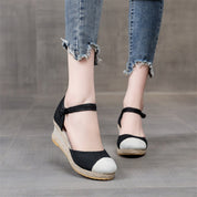 Sophie | Espadrilles met enkelbandje en contrasterende teenkapjes in de kleur Zwart voor dames in Beach stijl ideaal voor de zomer.