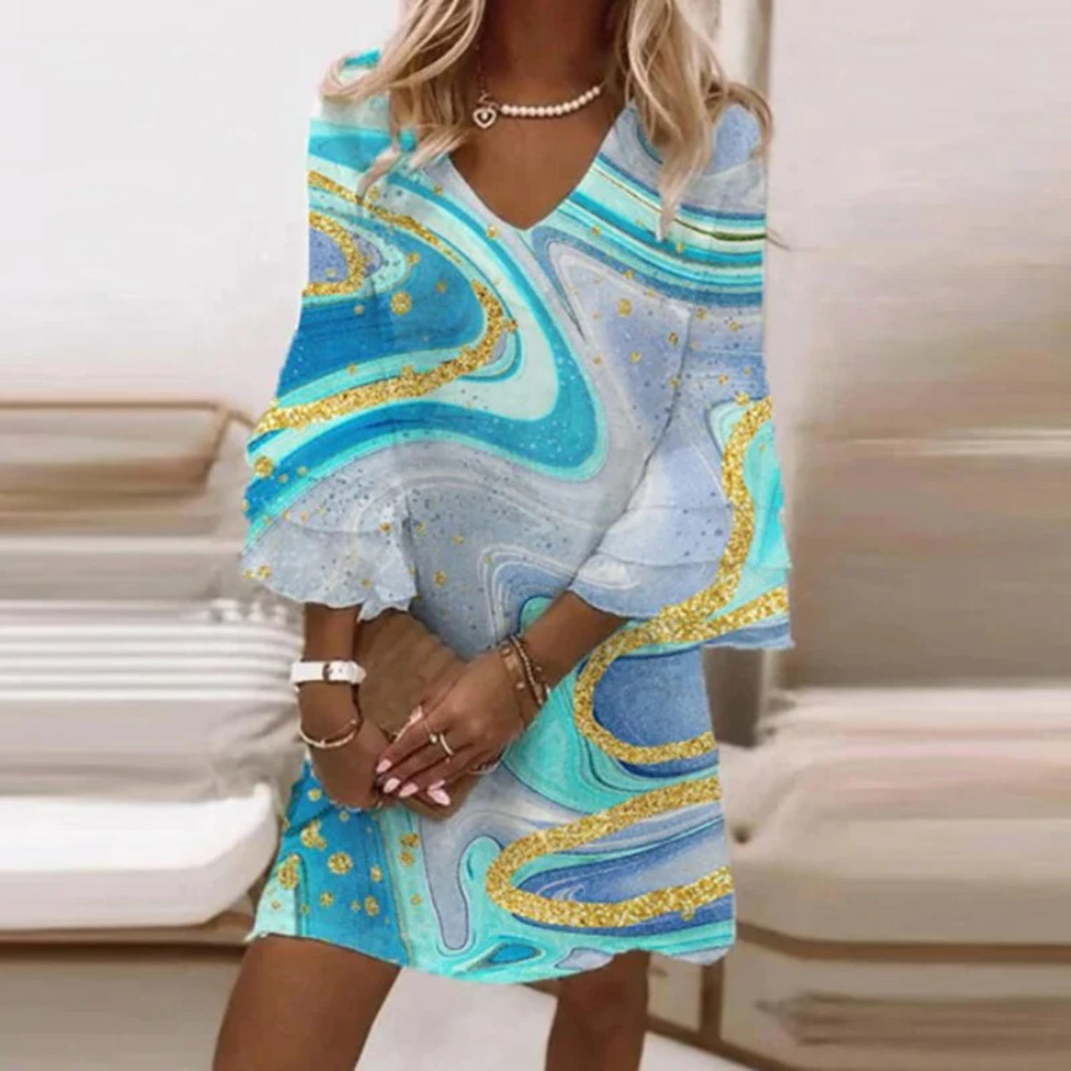 Sophie | Jurk met stijlvolle print in de kleur Blauw voor dames in Streetwear stijl ideaal voor de zomer.