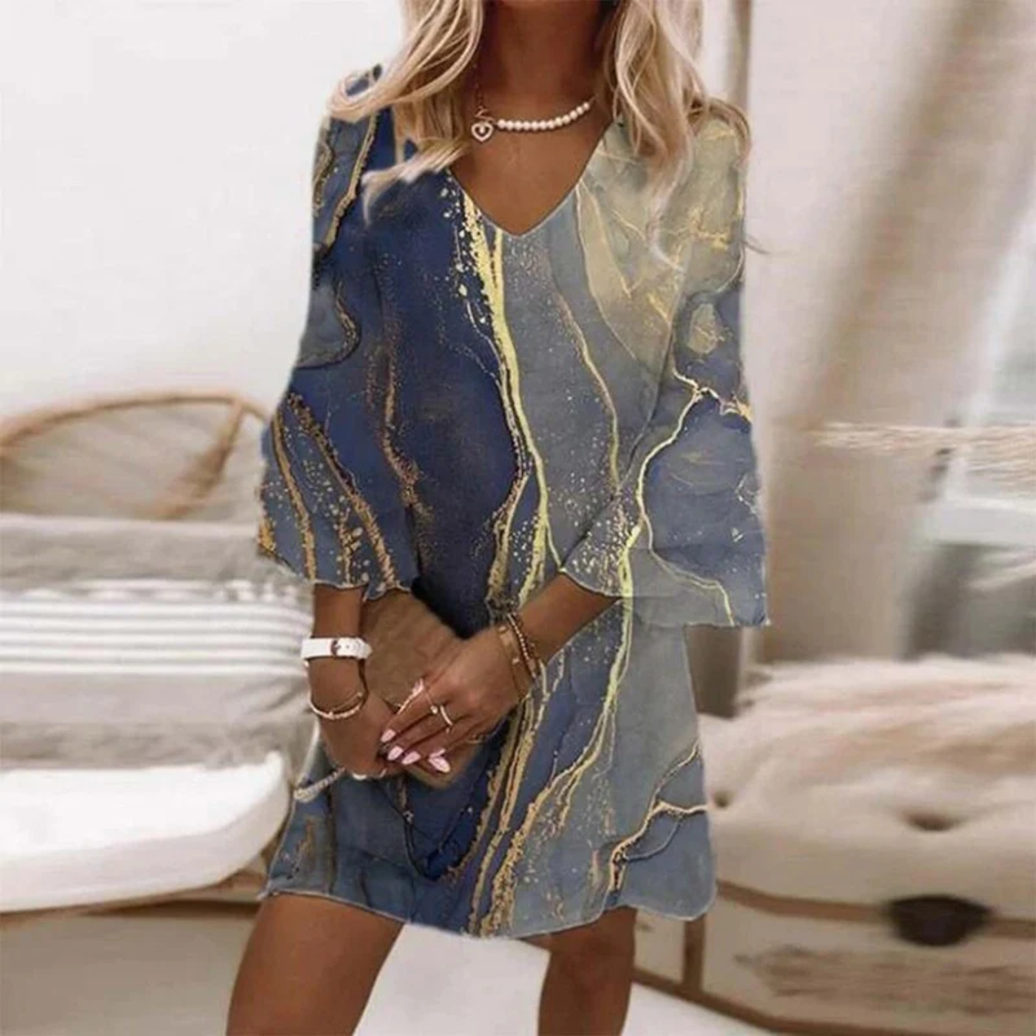 Sophie | Jurk met stijlvolle print in de kleur Grijs voor dames in Streetwear stijl ideaal voor de zomer.