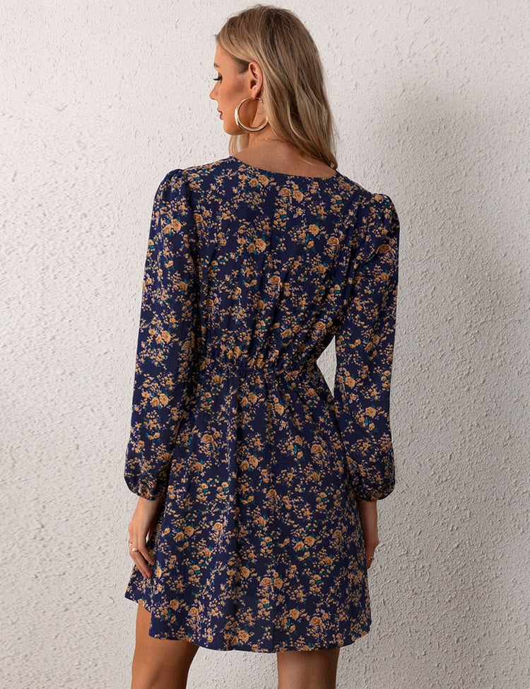 Sophie | Mini jurk met bloemenprint in de kleur Zwart voor dames in Party stijl ideaal voor de lente.