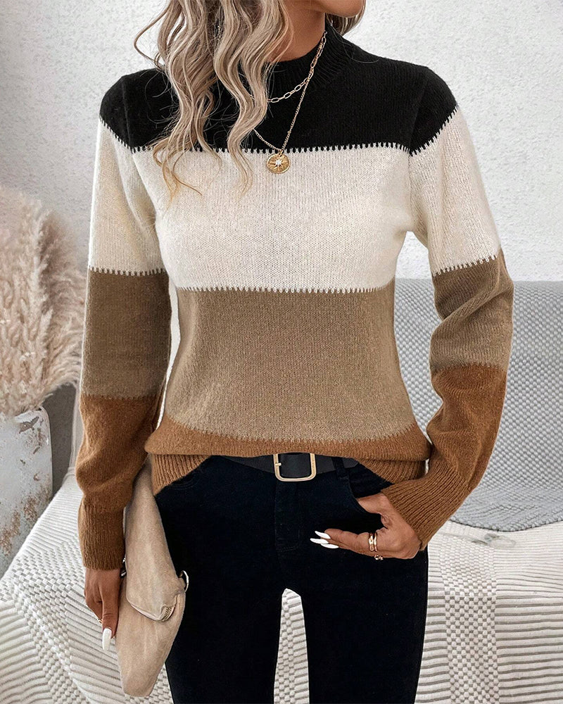 Stacey | Trui met kleurblokken en hoge hals in de kleur Beige voor dames in stijl ideaal voor de herfst.