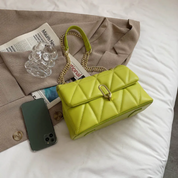 Sylvie Handtas | Chic & Modieus in de kleur Zwart voor dames in stijl geschikt voor alle seizoenen.