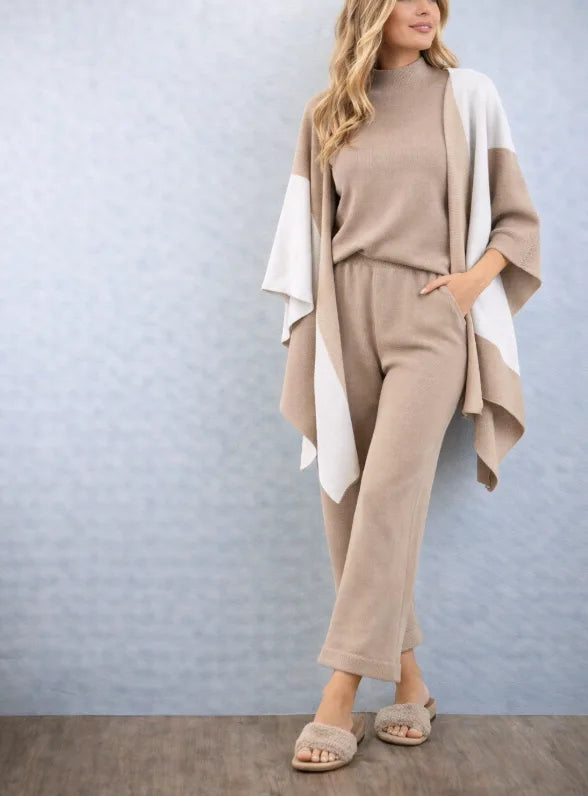 Dames two-piece set met poncho