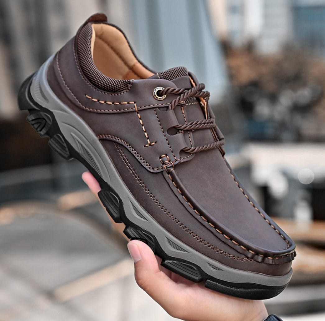 Theodore | Orthopedische Schoenen in de kleur Bruin (met veters) voor heren in stijl geschikt voor alle seizoenen.