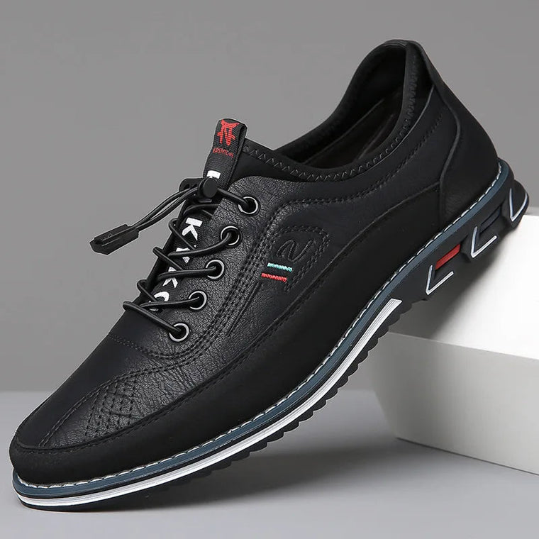 Thijs | Stijlvolle Oxford herenschoenen met veters in de kleur Zwart voor heren in Smart-casual stijl ideaal voor de lente.