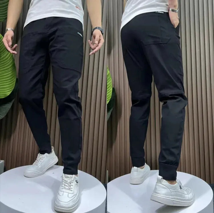 Tijmen | Multizakken broek in de kleur Zwart voor heren in stijl ideaal voor de winter