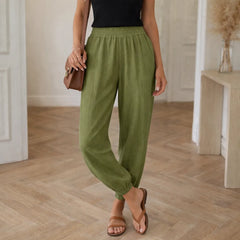 Tapered leg jogging pants