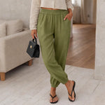 Tapered leg jogging pants