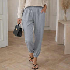 Tapered leg jogging pants