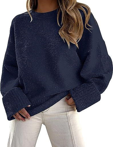Trui met ronde hals en lange mouwen in de kleur Donkerblauw voor dames in stijl ideaal voor de herfst.