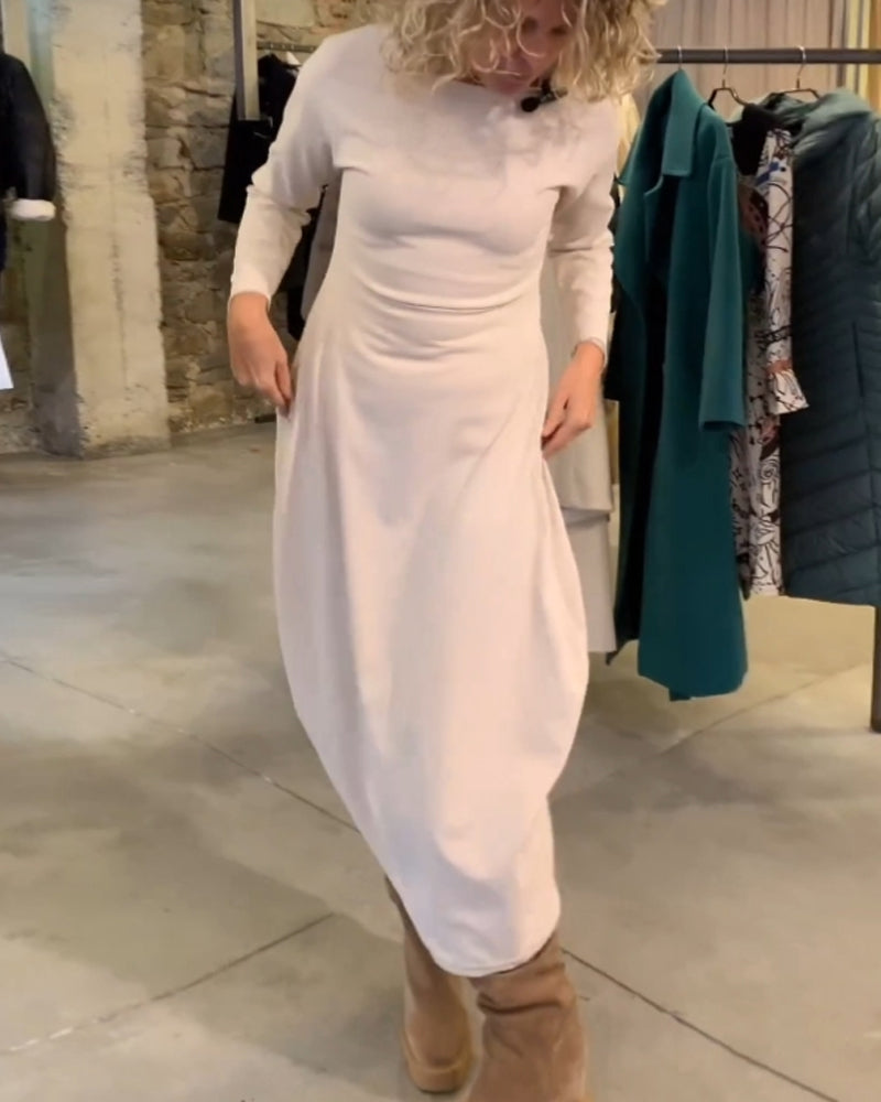 Veelzijdige jurk met ronde hals en lange mouwen in de kleur Wit voor dames in stijl ideaal voor de herfst.
