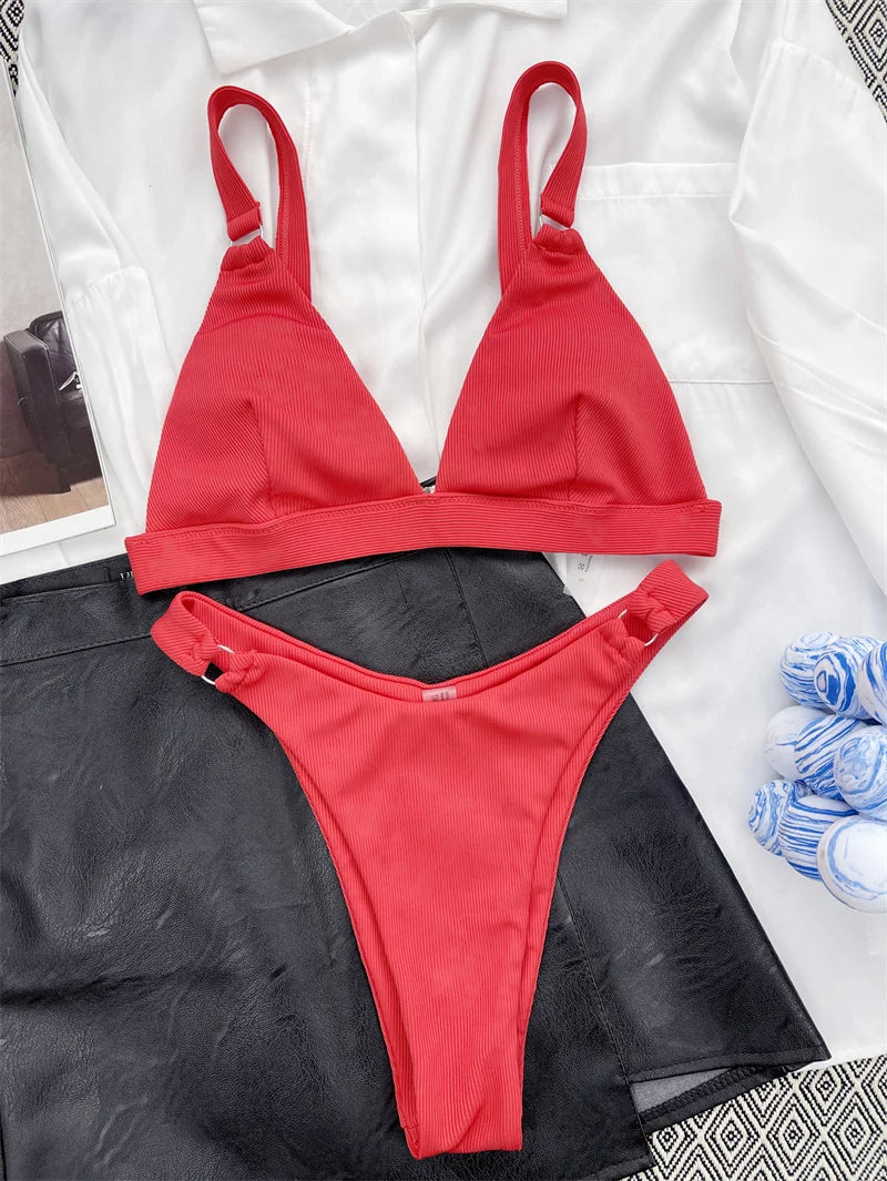 Vera | Unieke & trendy bikini in de kleur Zwart voor dames in Beach stijl ideaal voor de zomer.