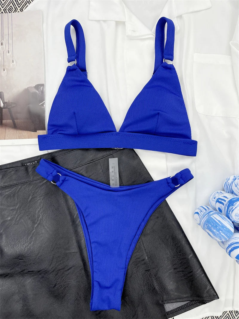 Vera | Unieke & trendy bikini in de kleur Zwart voor dames in Beach stijl ideaal voor de zomer.