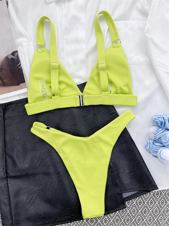 Vera | Unieke & trendy bikini in de kleur Zwart voor dames in Beach stijl ideaal voor de zomer.