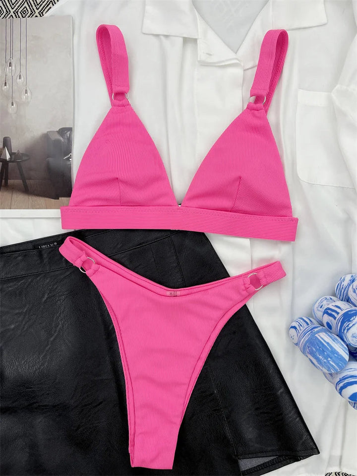 Vera | Unieke & trendy bikini in de kleur Zwart voor dames in Beach stijl ideaal voor de zomer.