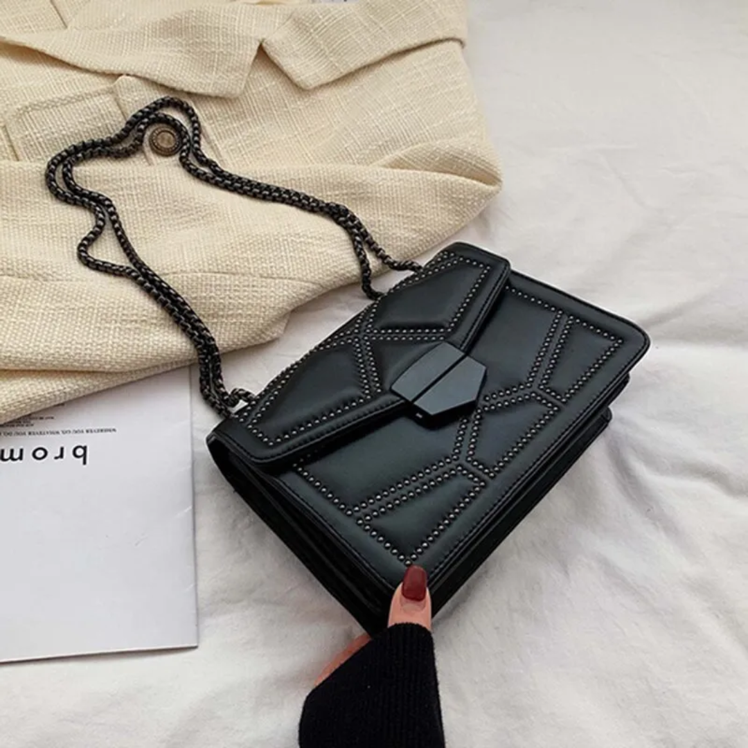 Victoria Crossbody Tas | Vintage & Luxueus in de kleur Zwart voor dames in Heritage stijl geschikt voor alle seizoenen.