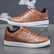 Vincent | Nette casual herenschoenen in de kleur Lichtbruin voor heren in stijl geschikt voor alle seizoenen.