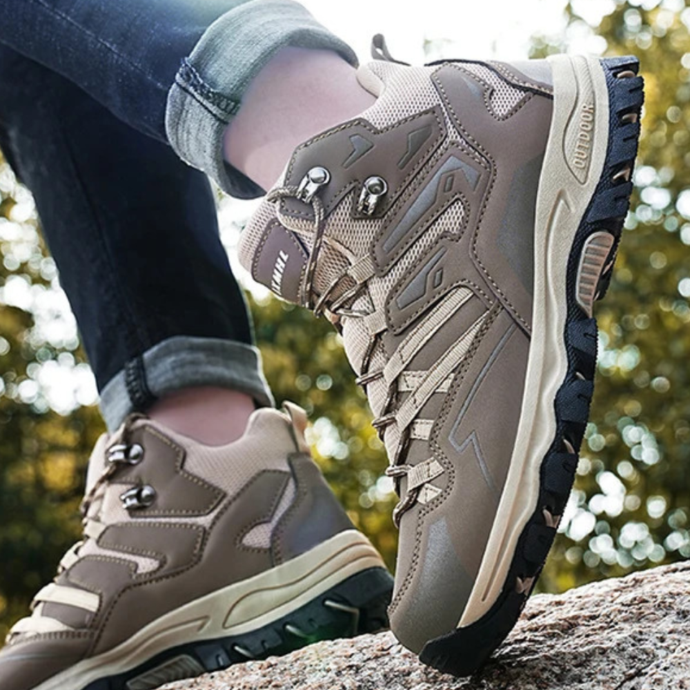 Waterdichte outdoor wandelschoenen in de kleur 36 voor dames in Outdoor stijl geschikt voor alle seizoenen.