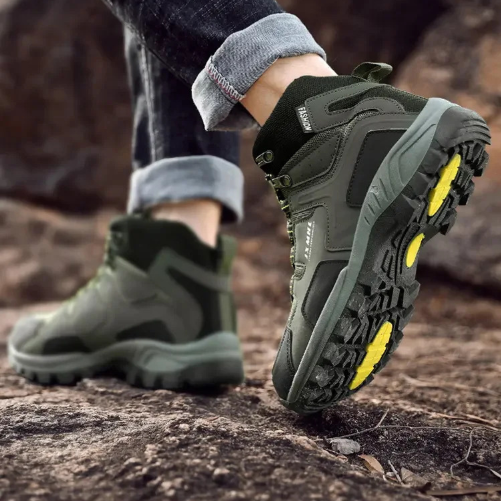 Waterdichte outdoor wandelschoenen in de kleur 36 voor dames in Outdoor stijl geschikt voor alle seizoenen.
