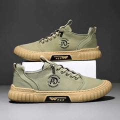 Lage sneakers met dikke zool