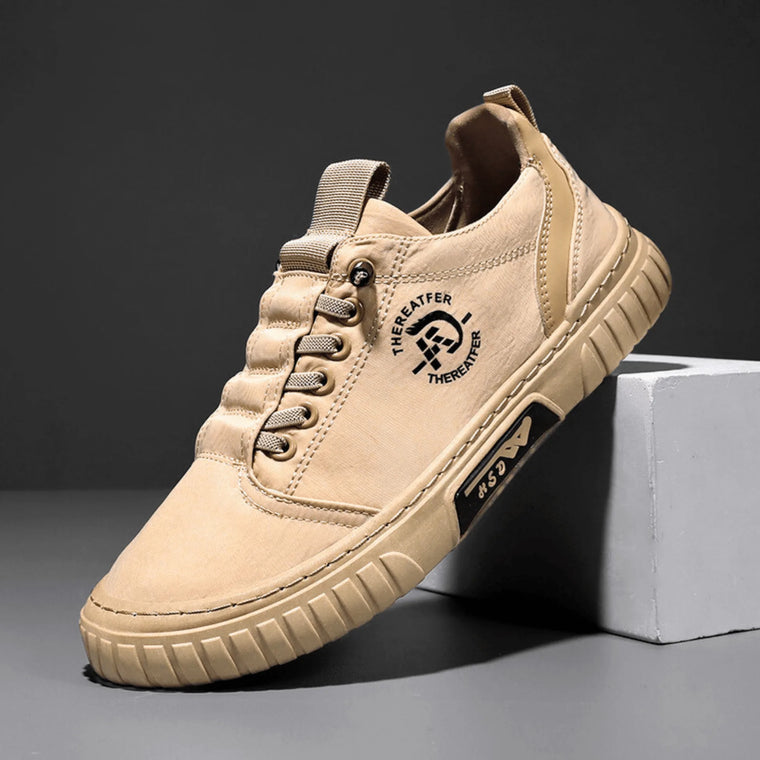 Lage sneakers met dikke zool