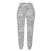 Xandra | Damesbroek met luipaardprint in de kleur Luipaard Wit voor dames in stijl ideaal voor de lente.
