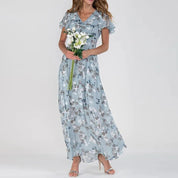 Lange zomerjurk met betoverende bloemenprint voor het ultieme zomergevoel. Deze jurk heeft een flatterende pasvorm en is gemaakt van hoogwaardige materialen voor ultiem comfort en kwaliteit.