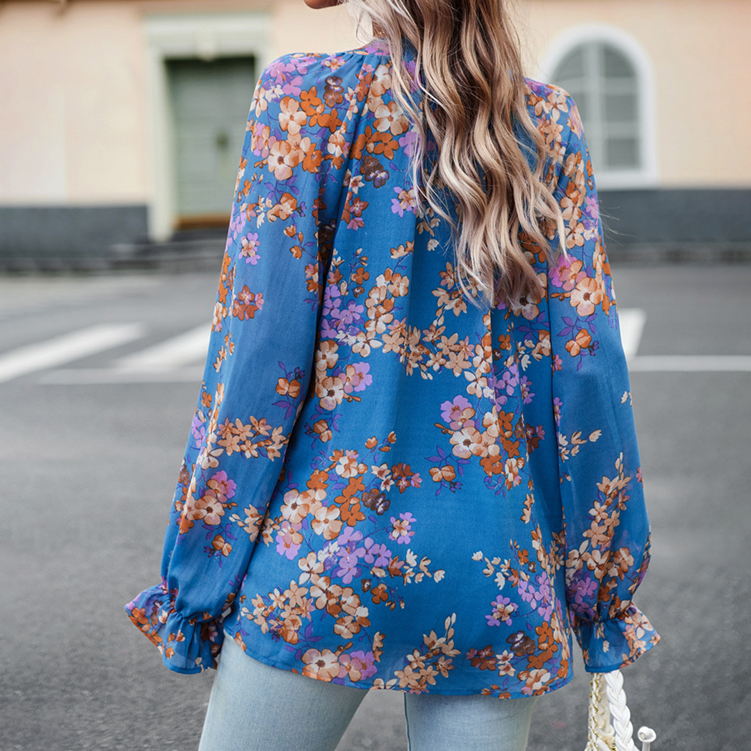 Yra | Zomer Bloemenprint Blouse in de kleur Beige voor in stijl ideaal voor de lente.