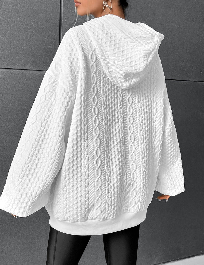 Cosy Chic Hoodie in de kleur Wit voor dames in Lounge stijl ideaal voor de lente.