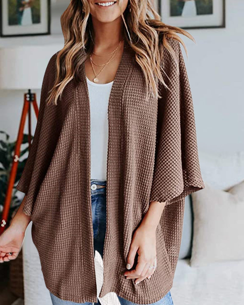 Effen Cardigen met 3/4 mouwen in de kleur Koffie voor dames in stijl ideaal voor de herfst.