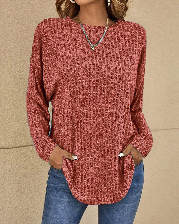 Eleonora | Top met ronde hals en lange mouwen in de kleur Rood voor dames in stijl ideaal voor de herfst.