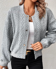Ilse Jacq | Effen gebreidde cardigan met knopen in de kleur Grijs voor dames in stijl ideaal voor de herfst.